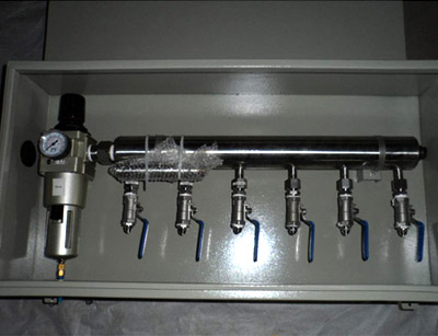 PFC型(xing)氣源分(fen)配器及(ji)GSA型氣源(yuan)淨化裝(zhuang)置